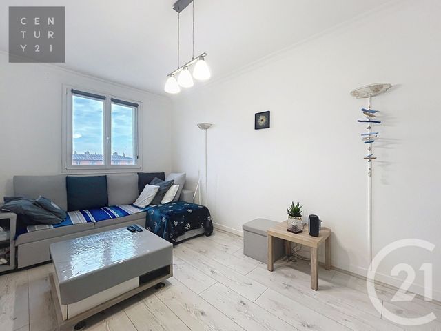 Appartement F3 &agrave; vendre - 4 pi&egrave;ces - 76,80 m2 - St Julien Les Villas - 10 - CHAMPAGNE-ARDENNE