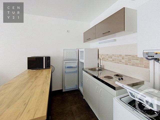 Appartement Studio &agrave; louer - 1 pi&egrave;ce - 27 m2 - Ste Savine - 10 - CHAMPAGNE-ARDENNE