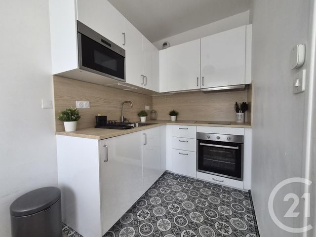 Appartement Studio &agrave; louer - 1 pi&egrave;ce - 41 m2 - Troyes - 10 - CHAMPAGNE-ARDENNE