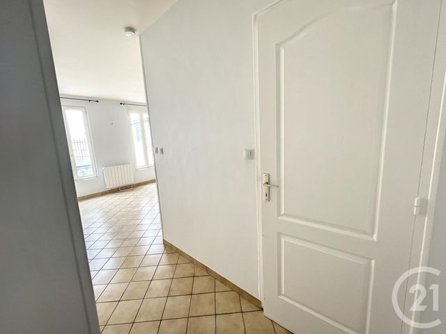 Appartement F1 &agrave; louer - 1 pi&egrave;ce - 26 m2 - Troyes - 10 - CHAMPAGNE-ARDENNE