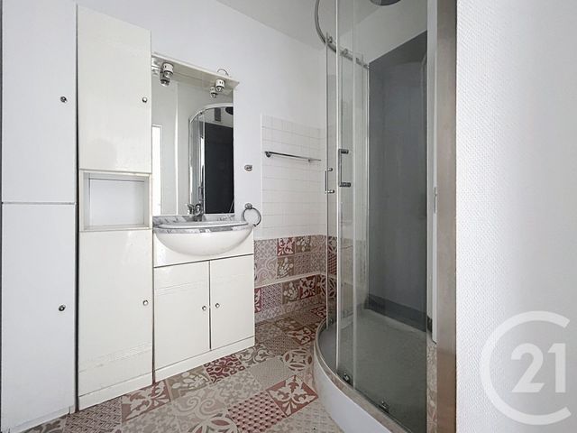 Appartement &agrave; louer - 2 pi&egrave;ces - 53 m2 - Troyes - 10 - CHAMPAGNE-ARDENNE