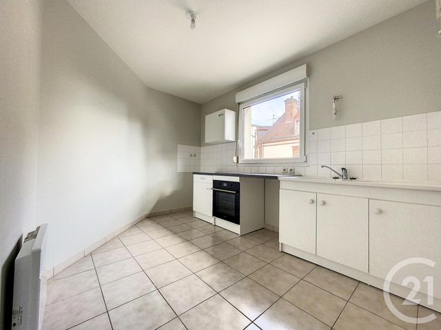 Appartement F3 &agrave; louer - 3 pi&egrave;ces - 67,89 m2 - Troyes - 10 - CHAMPAGNE-ARDENNE