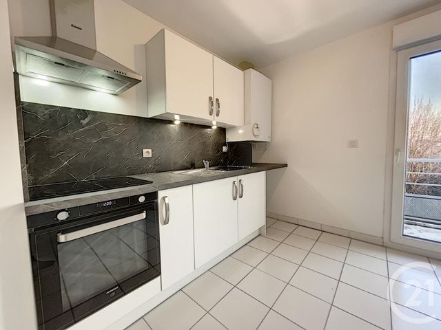 Appartement F4 &agrave; louer - 4 pi&egrave;ces - 90 m2 - Troyes - 10 - CHAMPAGNE-ARDENNE