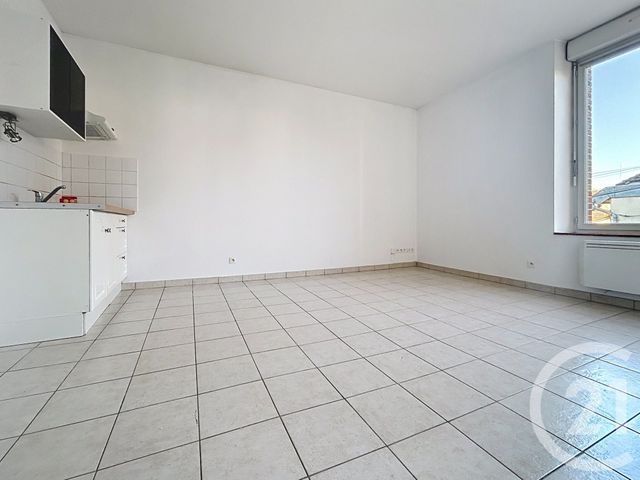 Appartement F2 &agrave; louer - 2 pi&egrave;ces - 40,75 m2 - Ste Savine - 10 - CHAMPAGNE-ARDENNE