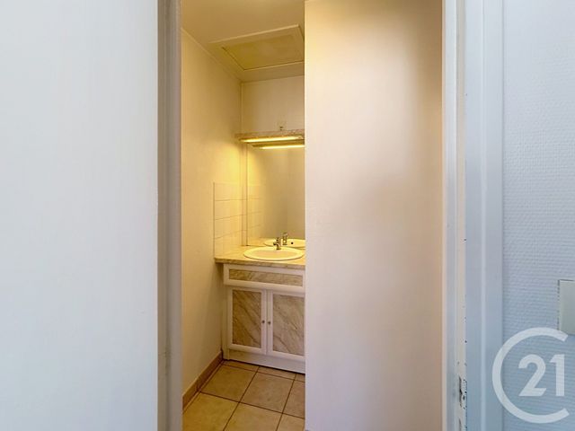 Appartement F2 &agrave; louer - 2 pi&egrave;ces - 40,75 m2 - Ste Savine - 10 - CHAMPAGNE-ARDENNE