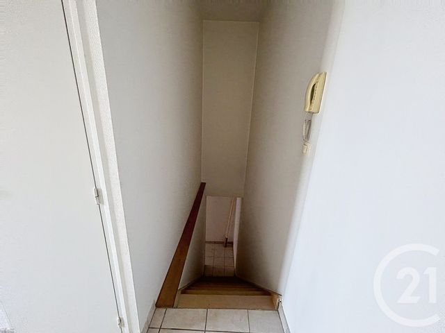 Appartement F2 &agrave; louer - 2 pi&egrave;ces - 40,75 m2 - Ste Savine - 10 - CHAMPAGNE-ARDENNE