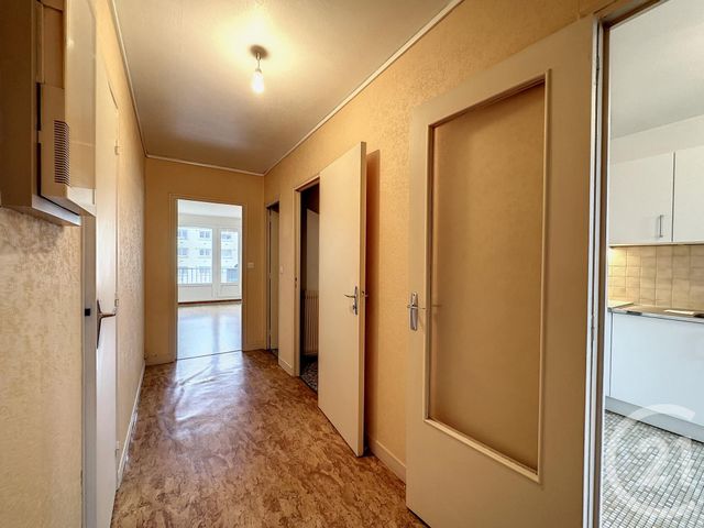 Appartement F1 &agrave; louer - 2 pi&egrave;ces - 50 m2 - Troyes - 10 - CHAMPAGNE-ARDENNE