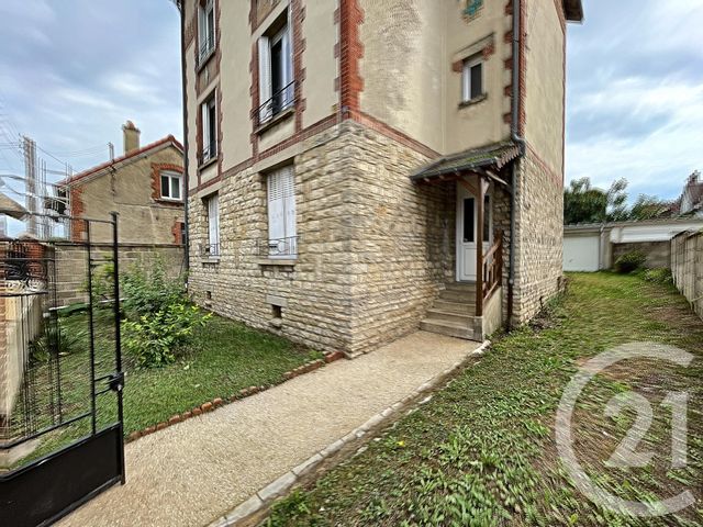 Appartement &agrave; louer - 3 pi&egrave;ces - 55 m2 - Troyes - 10 - CHAMPAGNE-ARDENNE