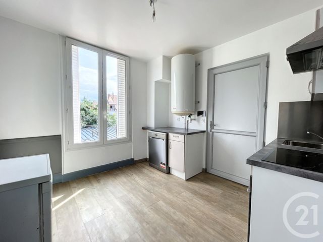 Appartement &agrave; louer - 3 pi&egrave;ces - 55 m2 - Troyes - 10 - CHAMPAGNE-ARDENNE