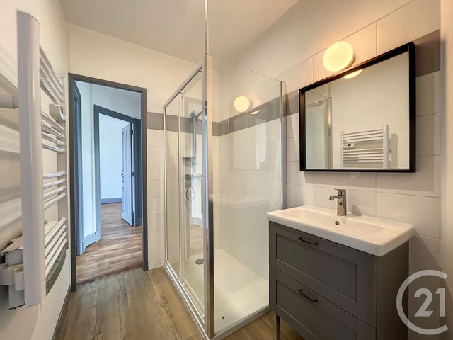 Appartement &agrave; louer - 3 pi&egrave;ces - 55 m2 - Troyes - 10 - CHAMPAGNE-ARDENNE