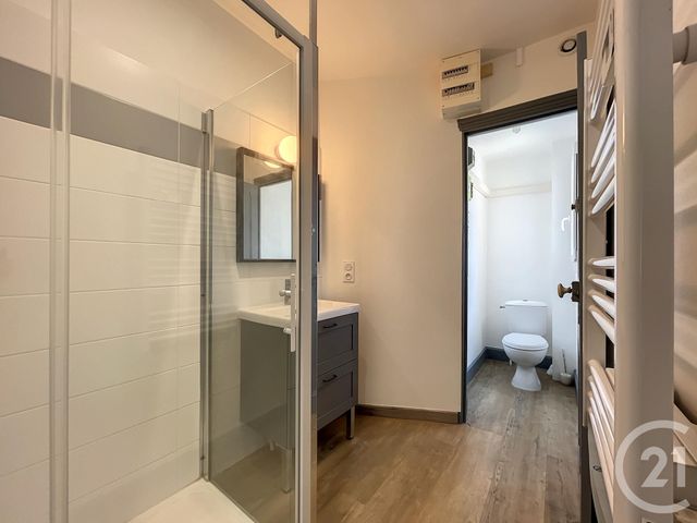Appartement &agrave; louer - 3 pi&egrave;ces - 55 m2 - Troyes - 10 - CHAMPAGNE-ARDENNE