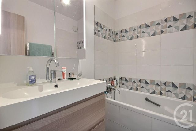 Appartement T4 &agrave; louer - 4 pi&egrave;ces - 95,75 m2 - Boulogne Billancourt - 92 - ILE-DE-FRANCE