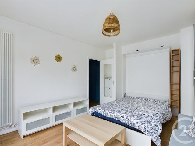 Appartement F1 &agrave; louer - 1 pi&egrave;ce - 28,16 m2 - Chaville - 92 - ILE-DE-FRANCE