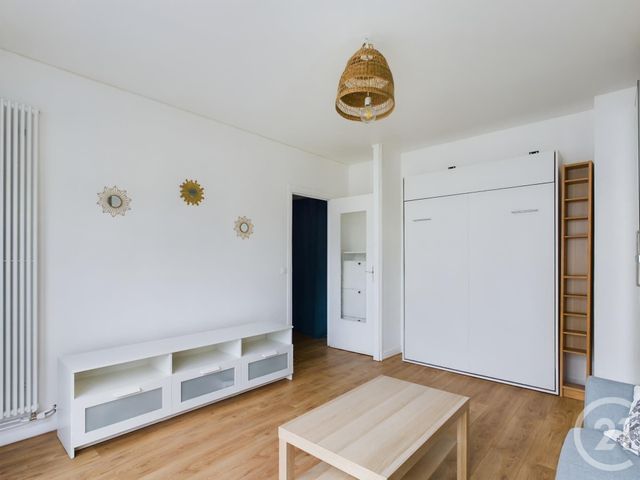 Appartement F1 &agrave; louer - 1 pi&egrave;ce - 28,16 m2 - Chaville - 92 - ILE-DE-FRANCE