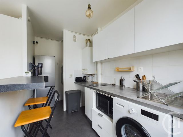 Appartement F1 &agrave; louer - 1 pi&egrave;ce - 28,16 m2 - Chaville - 92 - ILE-DE-FRANCE