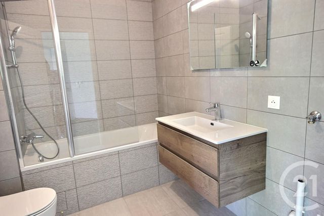 Appartement F2 &agrave; louer - 2 pi&egrave;ces - 39,37 m2 - Puteaux - 92 - ILE-DE-FRANCE