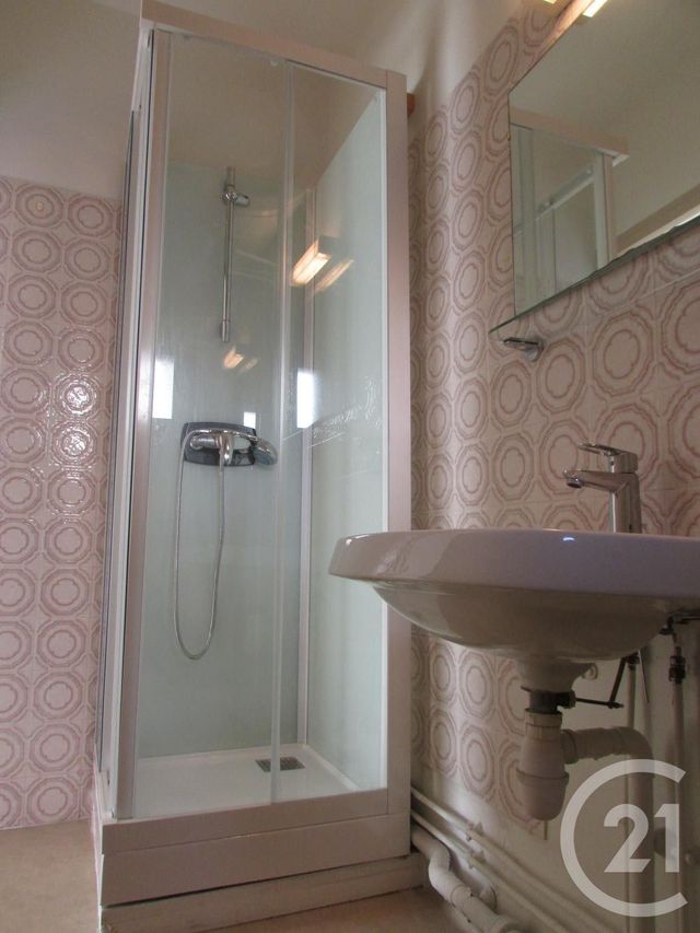 Appartement à louer - 2 pièces - 28,16 m2 - Souillac - 46 - MIDI-PYRENEES