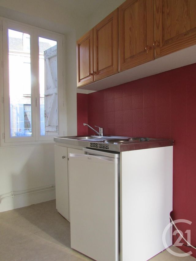 Appartement à louer - 2 pièces - 28,16 m2 - Souillac - 46 - MIDI-PYRENEES