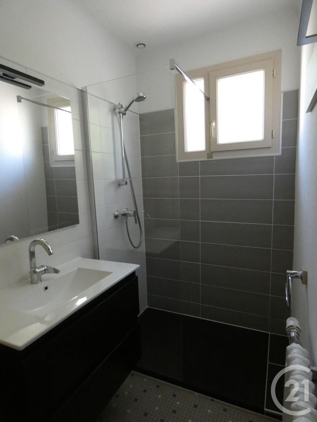 Maison &agrave; louer - 3 pi&egrave;ces - 93 m2 - Souillac - 46 - MIDI-PYRENEES