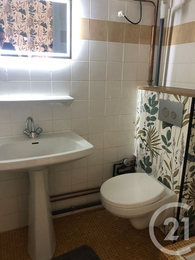 Appartement F1 &agrave; louer - 1 pi&egrave;ce - 17,93 m2 - Souillac - 46 - MIDI-PYRENEES