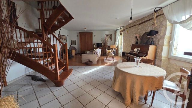 Maison &agrave; vendre - 4 pi&egrave;ces - 122 m2 - Peyrillac Et Millac - 24 - AQUITAINE