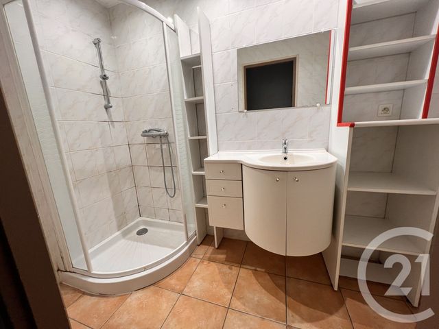 Appartement &agrave; louer - 3 pi&egrave;ces - 56,04 m2 - Gourdon - 46 - MIDI-PYRENEES