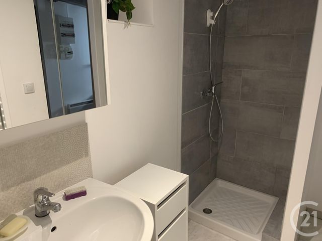 Appartement Studio &agrave; louer - 2 pi&egrave;ces - 42 m2 - Souillac - 46 - MIDI-PYRENEES