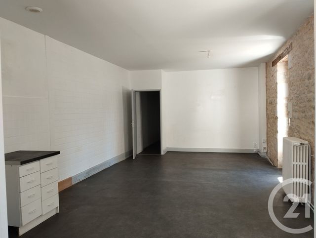 Maison &agrave; louer - 2 pi&egrave;ces - 68,56 m2 - Souillac - 46 - MIDI-PYRENEES