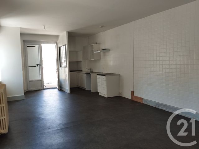 Maison &agrave; louer - 2 pi&egrave;ces - 68,56 m2 - Souillac - 46 - MIDI-PYRENEES