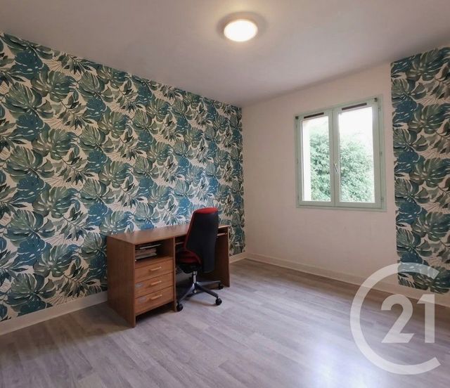 Maison &agrave; louer - 4 pi&egrave;ces - 75,31 m2 - Lachapelle Auzac - 46 - MIDI-PYRENEES