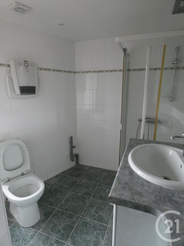 Appartement F4 &agrave; louer - 4 pi&egrave;ces - 90 m2 - Souillac - 46 - MIDI-PYRENEES