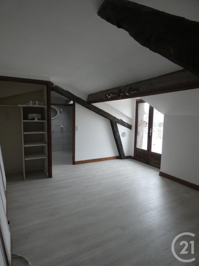 Appartement F4 &agrave; louer - 4 pi&egrave;ces - 90 m2 - Souillac - 46 - MIDI-PYRENEES