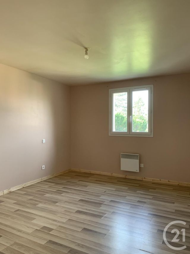Appartement F5 &agrave; louer - 5 pi&egrave;ces - 98,10 m2 - Creysse - 46 - MIDI-PYRENEES