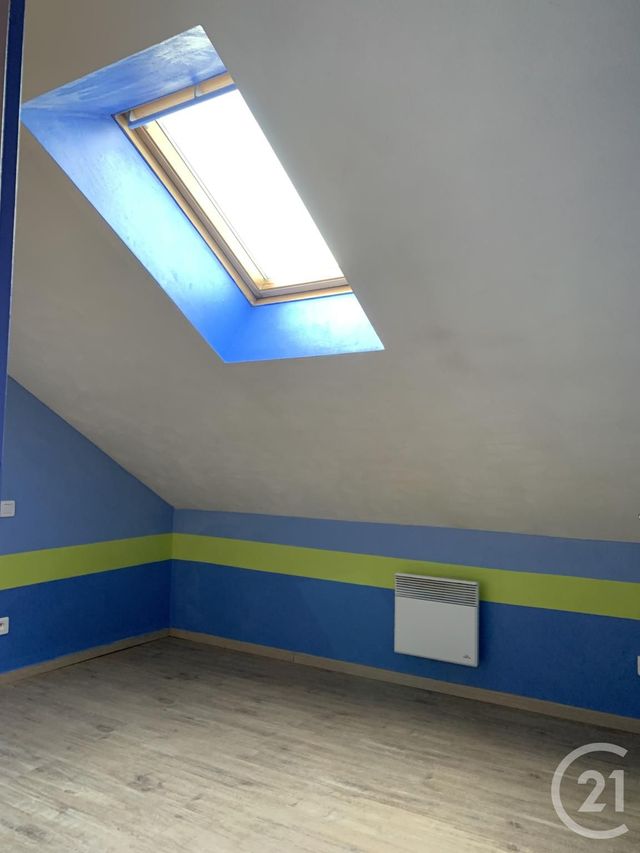 Appartement F5 &agrave; louer - 5 pi&egrave;ces - 98,10 m2 - Creysse - 46 - MIDI-PYRENEES
