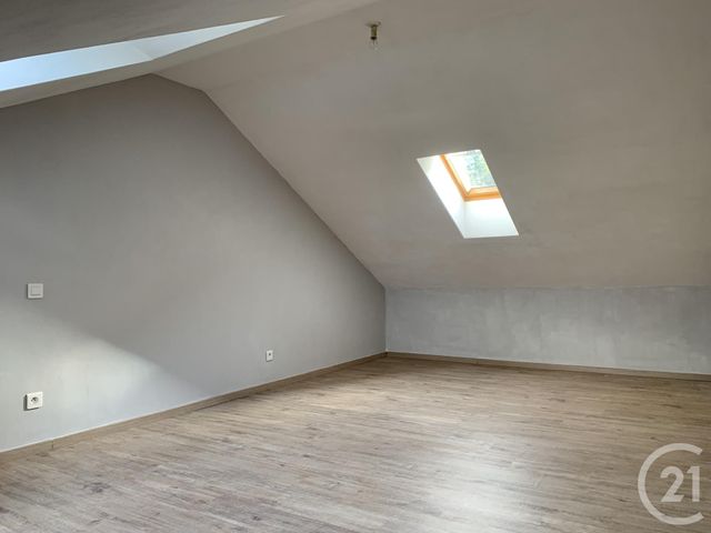 Appartement F5 &agrave; louer - 5 pi&egrave;ces - 98,10 m2 - Creysse - 46 - MIDI-PYRENEES