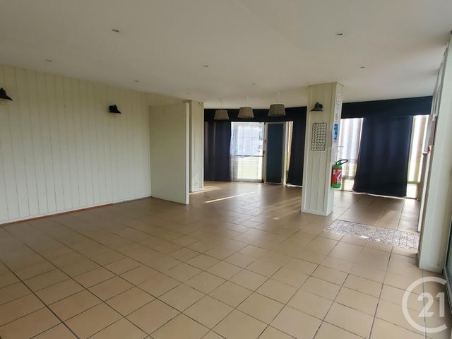 Local commercial à louer - 110.0 m2 - 33 - Gironde
