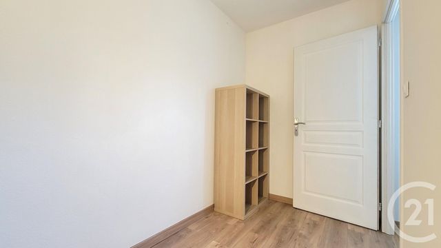 Appartement F2 &agrave; louer - 2 pi&egrave;ces - 45,04 m2 - Ares - 33 - AQUITAINE