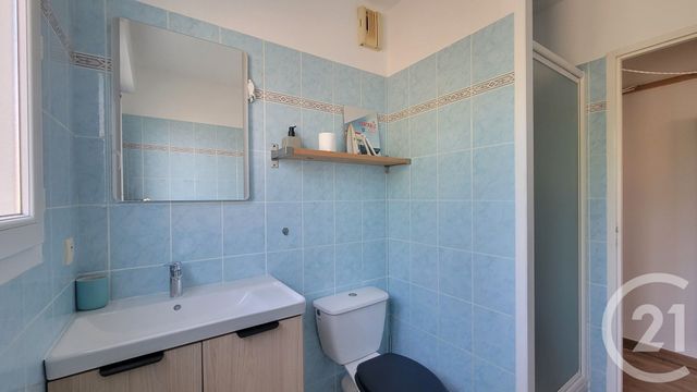 Appartement F2 &agrave; louer - 2 pi&egrave;ces - 45,04 m2 - Ares - 33 - AQUITAINE