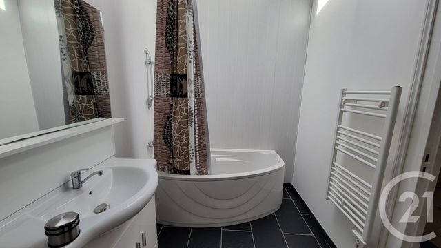 Appartement T1 &agrave; louer - 1 pi&egrave;ce - 58,09 m2 - Montagne - 33 - AQUITAINE