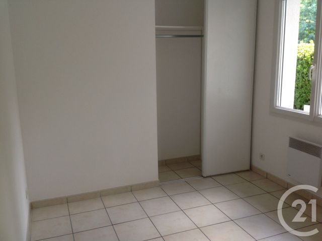 Maison &agrave; louer - 4 pi&egrave;ces - 89,38 m2 - Ares - 33 - AQUITAINE