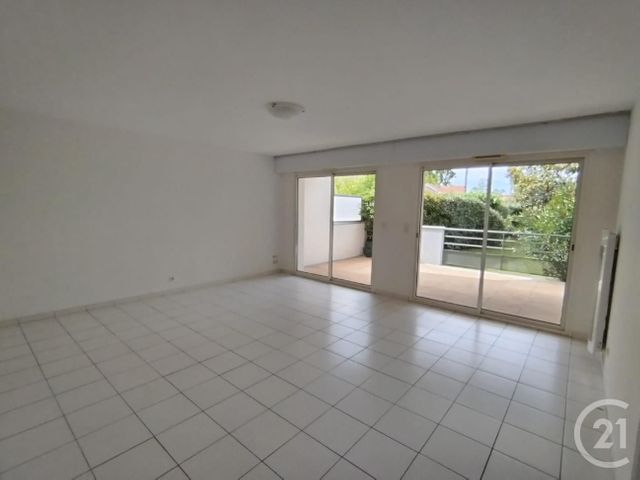 Appartement T3 &agrave; louer - 3 pi&egrave;ces - 67,79 m2 - Andernos Les Bains - 33 - AQUITAINE