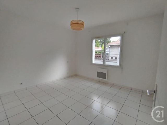 Appartement T3 &agrave; louer - 3 pi&egrave;ces - 67,79 m2 - Andernos Les Bains - 33 - AQUITAINE