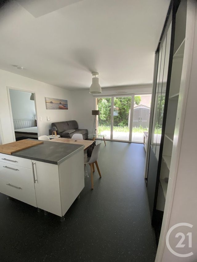 Appartement T2 &agrave; louer - 2 pi&egrave;ces - 43 m2 - Andernos Les Bains - 33 - AQUITAINE