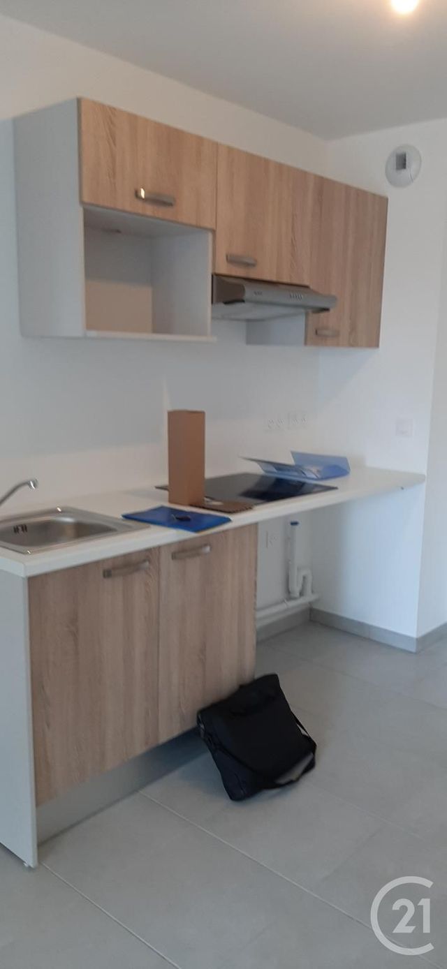 Appartement T2 &agrave; louer - 2 pi&egrave;ces - 44,32 m2 - Andernos Les Bains - 33 - AQUITAINE