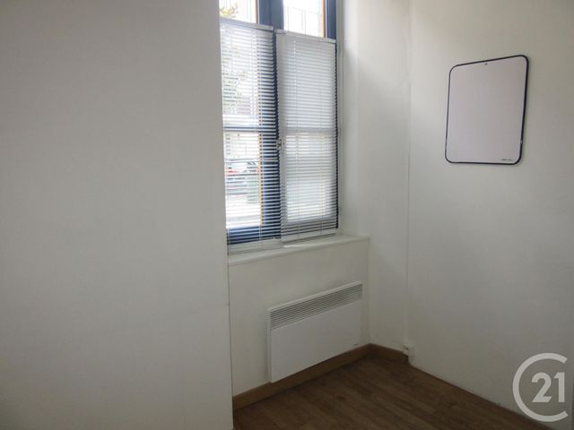 Appartement Local à louer - 1 pièce - 35 m2 - Dax - 40 - AQUITAINE