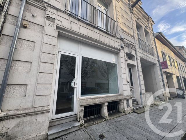 Appartement Local à louer - 1 pièce - 41 m2 - Dax - 40 - AQUITAINE