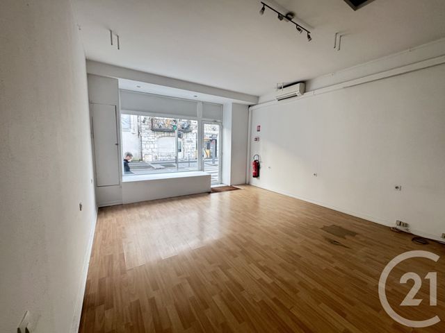 Appartement Local à louer - 1 pièce - 41 m2 - Dax - 40 - AQUITAINE