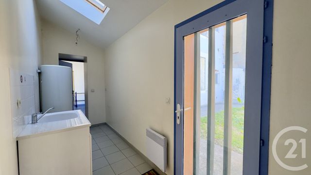 Appartement Local &agrave; louer - 4 pi&egrave;ces - 64,30 m2 - Dax - 40 - AQUITAINE