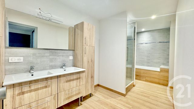 Appartement F3 à louer - 3 pièces - 129,06 m2 - Dax - 40 - AQUITAINE
