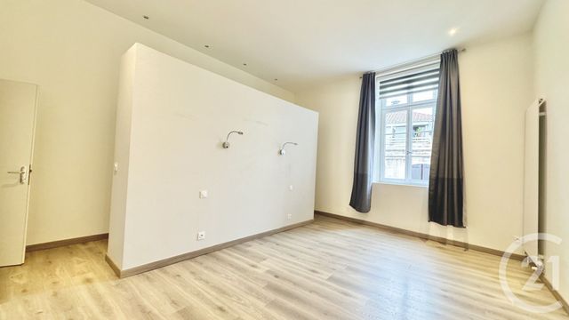 Appartement F3 à louer - 3 pièces - 120,56 m2 - Dax - 40 - AQUITAINE